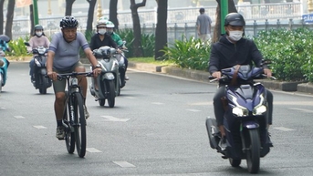 Trời nhiều mây, mát mẻ cả ngày