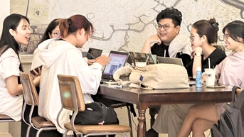 ធុញថប់នឹងការងារជាក្រុម តើសិស្សថ្មីកំពុងសិក្សាខុសមែនទេ?