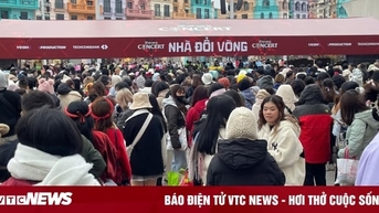 Khán giả xếp hàng giữa trời 12 độ C xem concert 'Anh trai vượt ngàn chông gai'