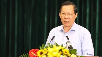 Chủ tịch TPHCM: Tránh chuyện "quyền anh - quyền tôi" khi sáp nhập phường