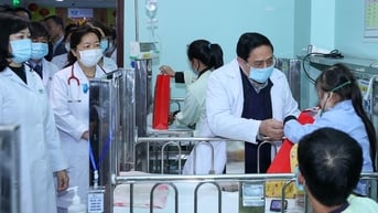 Y bác sĩ phải cảm nhận sự đau đớn của bệnh nhân như của mình