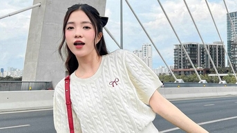 Ôm trọn mùa thu với những chiếc áo len mềm mại