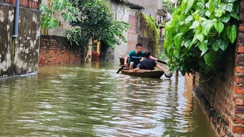 Hà Nội còn hơn 30.000 người đang phải sơ tán vì ngập lụt