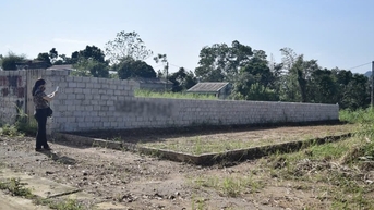 Giá bất động sản cao ngất, nhà đầu tư “chùn tay”