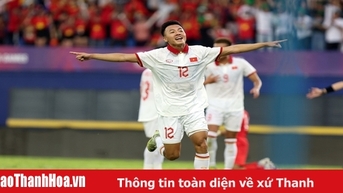 កីឡាករ Thai Son និង U.22 វៀតណាម ដណ្តើមបានមេដាយសំរឹទ្ធលើវិញ្ញាសាបាល់ទាត់បុរស