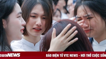 Hiệu trưởng khuyên học sinh "không cần cố quên thất bại" trong ngày chia tay