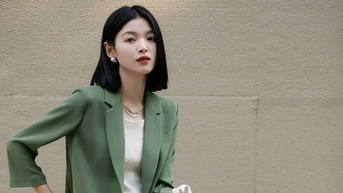 블레이저로 가을 오피스 스타일을 강조하세요