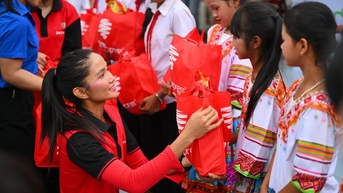 Hành trình ‘Giao nắng, Chuyển yêu thương’ của 247Express đến Đắk Lắk