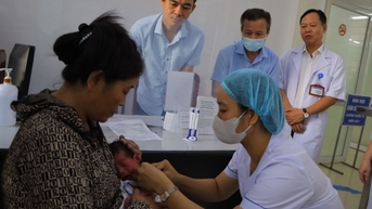 Thái Bình được phân bổ 8 loại vắc xin trong chương trình tiêm chủng mở rộng