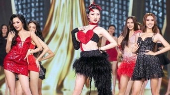 Ban tổ chức lưu ý gì về màn hô tên?