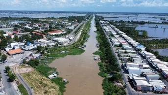 Lũ đầu nguồn tại Long An đang cao hơn đỉnh của năm 2023