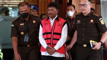Bộ trưởng Công nghệ thông tin và Truyền thông Indonesia bị bắt