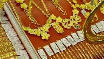 Giá vàng hôm nay ngày 23/3/2024: Vàng SJC tiếp tục lao dốc