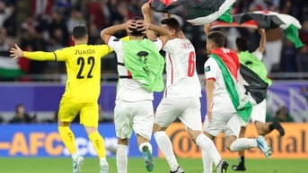 ប្រវត្តិសាស្ត្រកំពុងរង់ចាំហ្ស៊កដានី