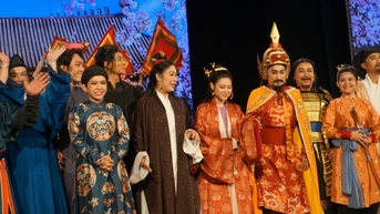 Hồng Vân, Kim Tử Long, Hoàng Sơn hội ngộ trong vở kịch "Tình sử Thăng Long"