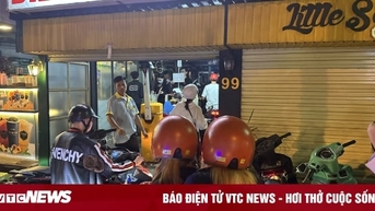 Bãi xe TP.HCM 'cháy' chỗ đêm Giao thừa, 60.000 đồng/lượt vẫn không có chỗ gửi