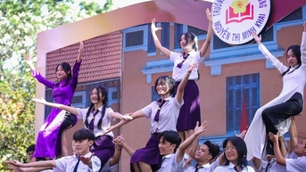 Ngôi trường 110 năm tuổi kỷ niệm 'hành trình xuyên thế kỷ'
