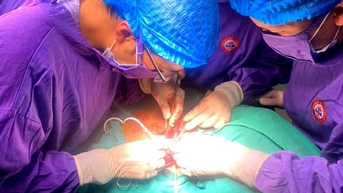 5 ngày, 3 cuộc phẫu thuật giành sự sống cho bệnh nhân TNGT