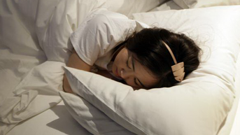 Tại sao nhiều người nghiến răng khi ngủ, tránh được không?