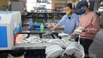 Doanh nghiệp da giày cần chuẩn bị gì khi áp dụng cơ chế CBAM vào năm 2030?