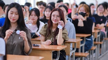 Học sinh lớp 12 sốt ruột chờ phương án tuyển sinh đại học năm 2025