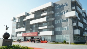 Khánh thành trường học mới hơn 5 ha theo mô hình bán trú