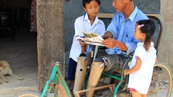 Hỗ trợ sinh kế cho nạn nhân bom, mìn có hoàn cảnh khó khăn