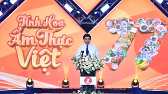 សុន្ទរកថារបស់ប្រធានគណៈកម្មាធិការប្រជាជនខេត្តក្នុងពិធីបើកមហោស្រពវប្បធម៌ធ្វើម្ហូប Binh Dinh ឆ្នាំ 2024