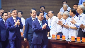 Thủ tướng chỉ rõ những 'tài sản vô giá' để Ninh Bình bứt phá, phát triển nhanh, bền vững