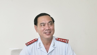 អធិការ​ស្រុក​បារាយណ៍
