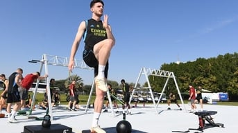 Arsenal thăng hoa thế nào sau kỳ nghỉ