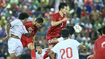 Troussier 씨는 Van Khang, Vi Hao에게 기회를 제공합니다...