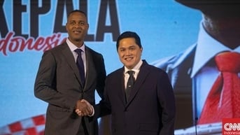 Patrick Kluivert lần đầu lên tiếng khi đảm nhiệm HLV tuyển Indonesia