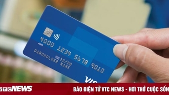 Nên làm thẻ Visa hay nội địa?
