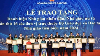 Tôn vinh những nhà giáo giỏi nghề, tận tụy vì cộng đồng
