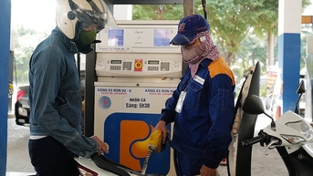 Thuế bảo vệ môi trường với xăng năm sau là 2.000 đồng