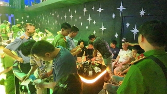 Huy động hơn 100 chiến sĩ công an đột kích quán bar ở Buôn Ma Thuột