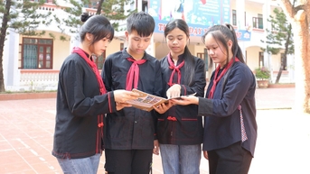 Sân chơi lành mạnh của học sinh dân tộc thiểu số |=> Đăng trên báo Bắc Giang