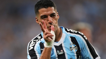 Suarez sắp đối đầu Messi ở vòng loại World Cup 2026