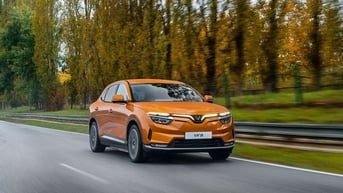 Vinfast giao gần 22.000 ô tô điện trong 6 tháng đầu năm 2024, tăng trưởng 92%