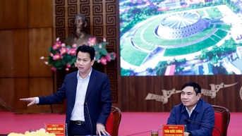 Bộ trưởng Bộ Tài nguyên và Môi trường Đặng Quốc Khánh làm việc với tỉnh Điện Biên