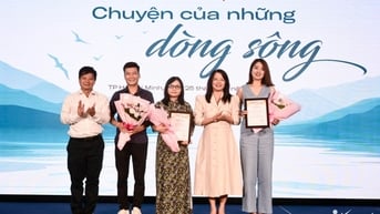 Báo VietNamNet trao giải cuộc thi 'Chuyện của những dòng sông'