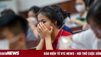 Hà Nội chấp nhận đáp án làm nhầm đề thi Toán lớp 10 bị in mờ