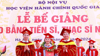 Học viện Hành chính Quốc gia trao bằng cho 17 Tiến sĩ Quản lý công