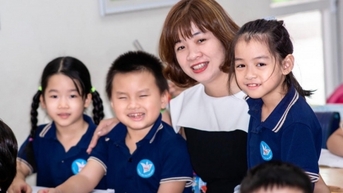 하노이 교육은 끊임없이 획기적인 발전을 이루고 혁신 과정에서 새로운 차원에 도달하고 있습니다.