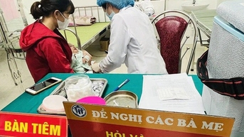 Ngăn bùng phát bệnh ho gà, sởi và các bệnh truyền nhiễm
