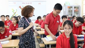 Không dàn hàng ngang thực hiện