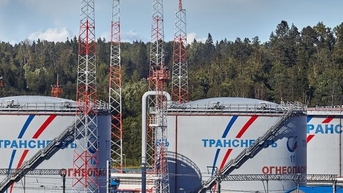 Dầu Urals của Nga đang được bán trên mức giá trần của G7