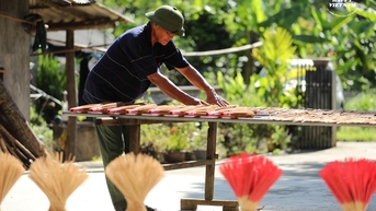 Nghề làm hương hàng trăm năm tuổi ở Hà Giang