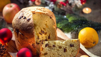 Panettone: Chiếc bánh xa xỉ gắn với những câu chuyện tình lãng mạn của Italy